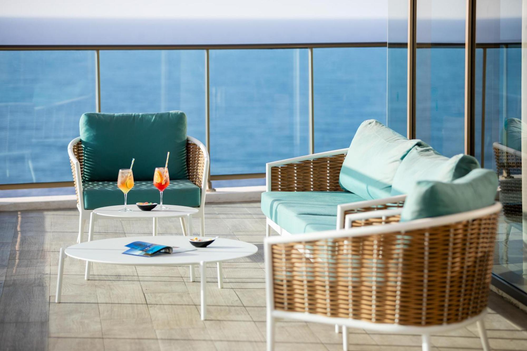 Hotel Best Semiramis Puerto de la Cruz  Ngoại thất bức ảnh A balcony on a cruise ship