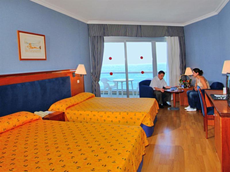 Hotel Best Semiramis Puerto de la Cruz  Ngoại thất bức ảnh A room at the hotel